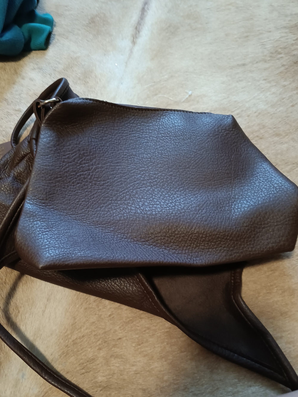 Montana West Brown Pebbled Hobo Shoulder Bag - Picture 4 of 10
